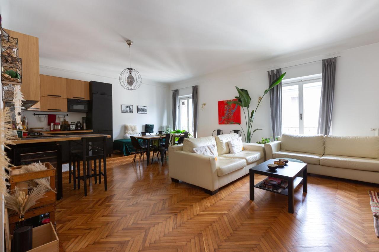 Moscova Cosy Apartment Milaan Buitenkant foto