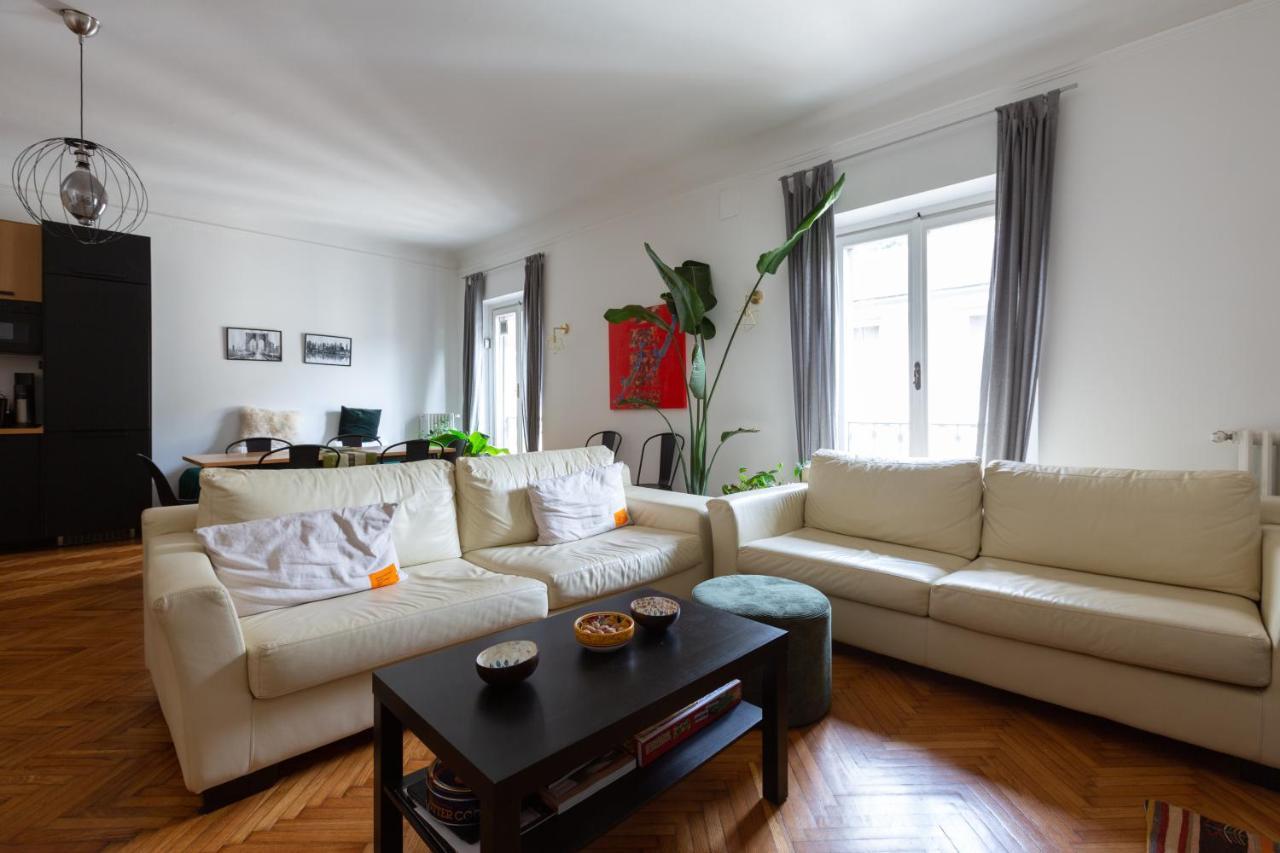 Moscova Cosy Apartment Milaan Buitenkant foto