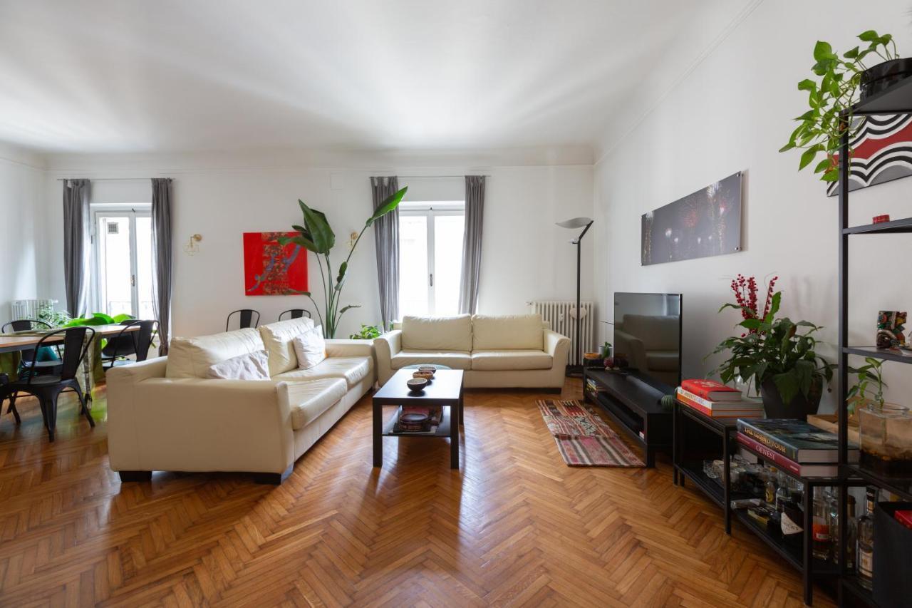 Moscova Cosy Apartment Milaan Buitenkant foto