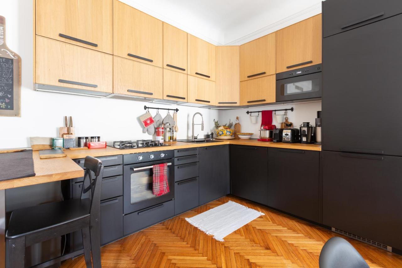Moscova Cosy Apartment Milaan Buitenkant foto